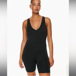 Aritzia babaton Contour V-Neck Romper black xs